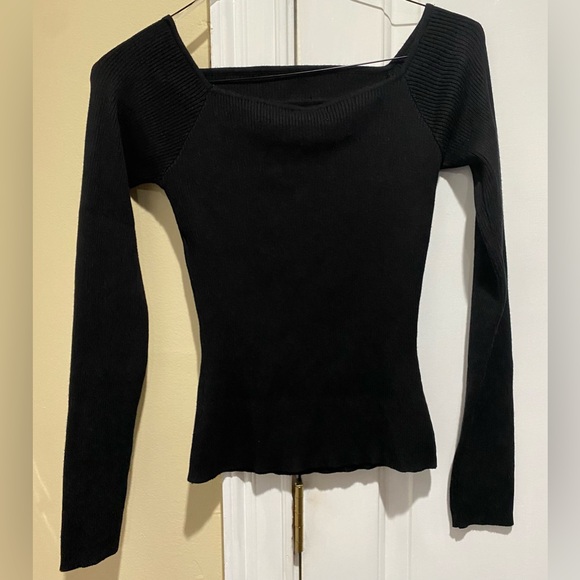 Fashion Nova Black Sweater Top- Large - Picture 3 of 4